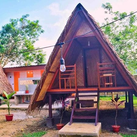 爱妮岛 Hiraya Camp Site - Free Use Of Scooter For Nipa Huts酒店 外观 照片