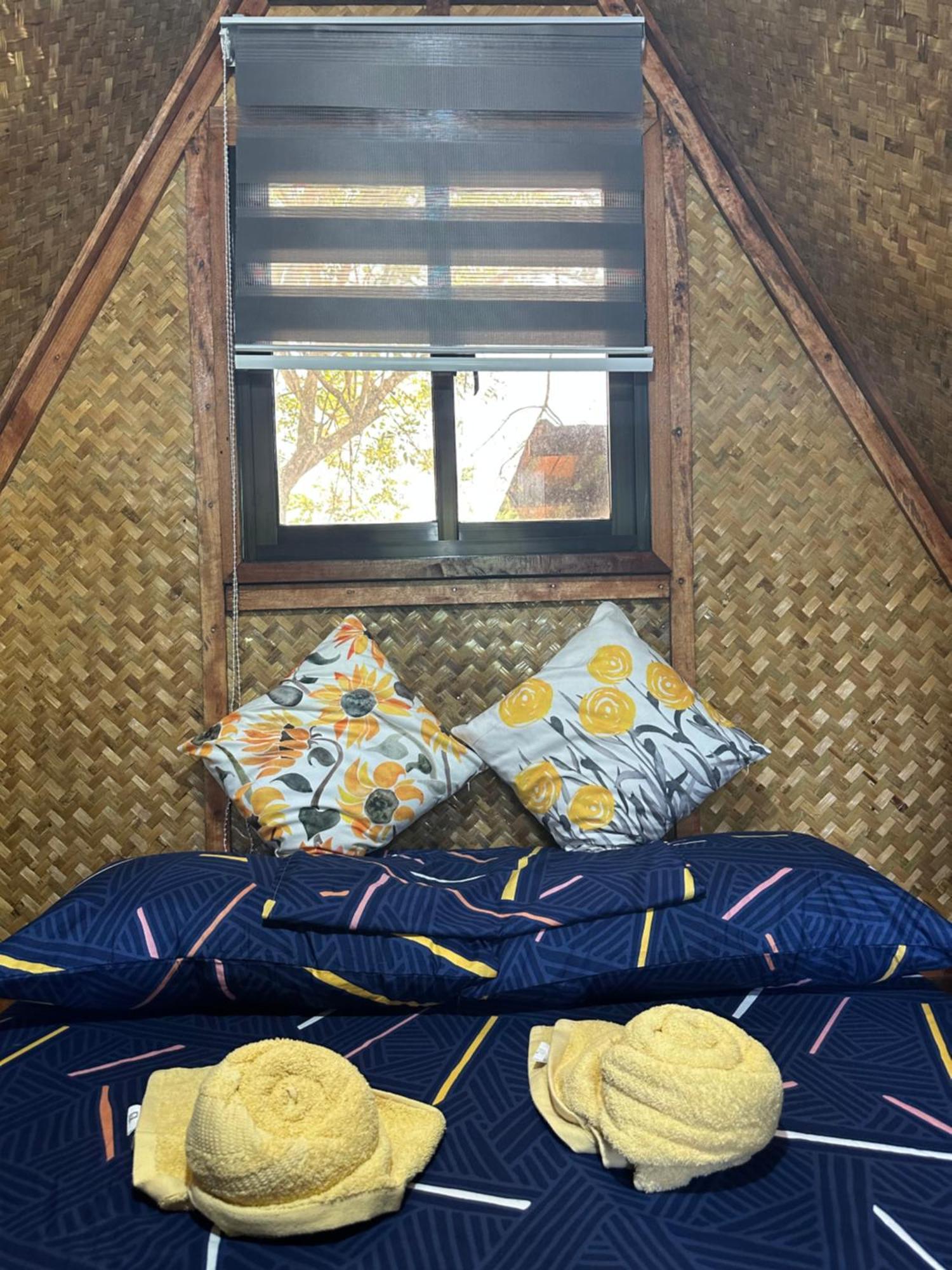 爱妮岛 Hiraya Camp Site - Free Use Of Scooter For Nipa Huts酒店 外观 照片