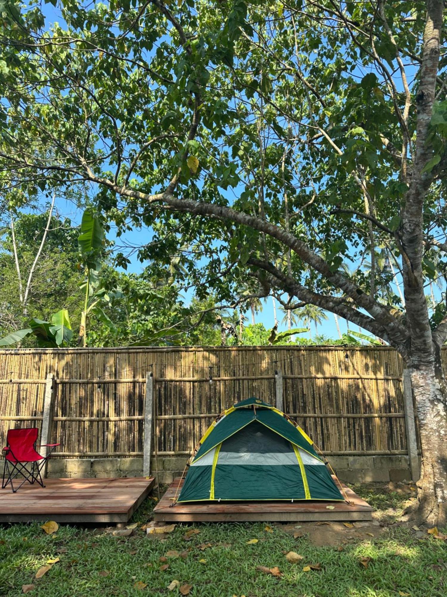 爱妮岛 Hiraya Camp Site - Free Use Of Scooter For Nipa Huts酒店 外观 照片